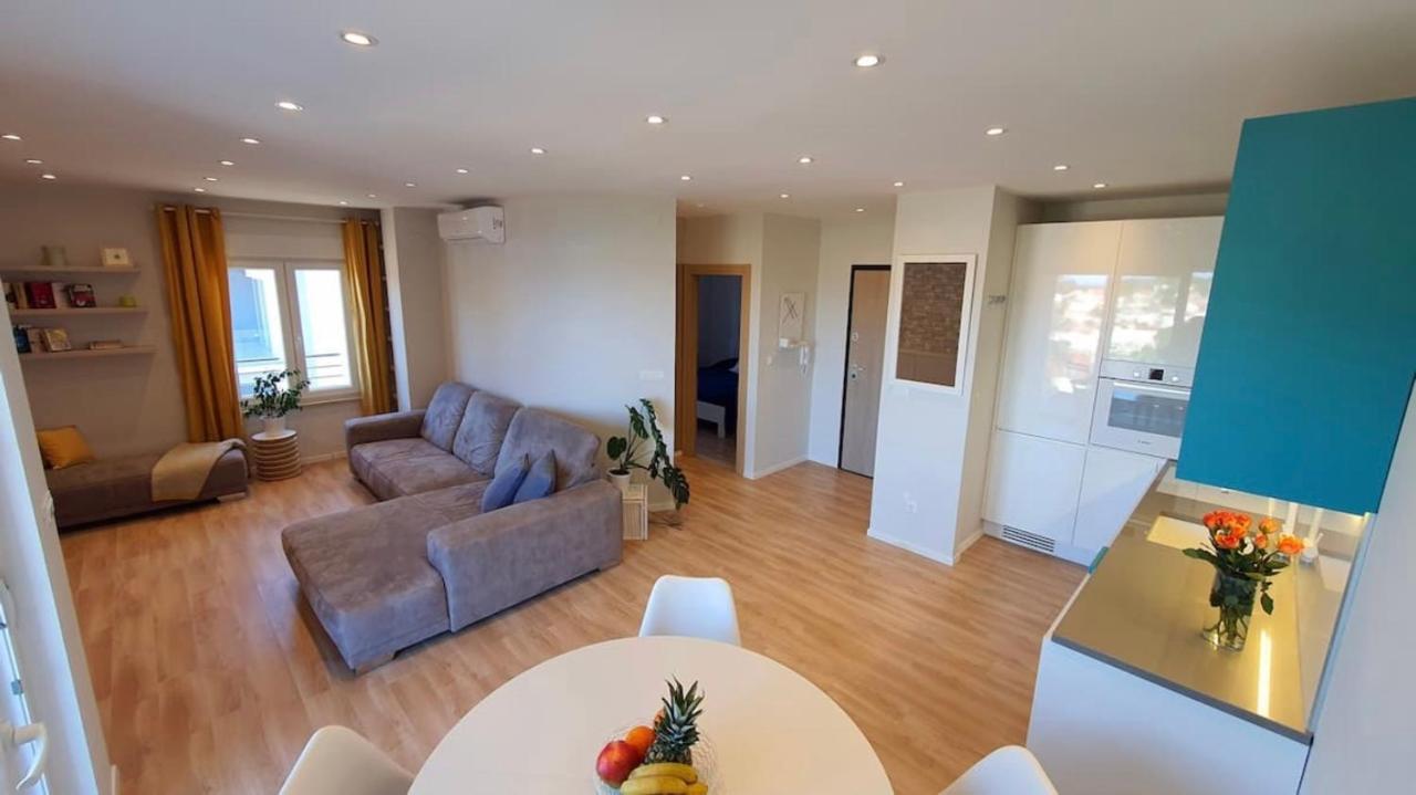 Beautiful View Apartment With Garage Space Mali Lošinj Kültér fotó